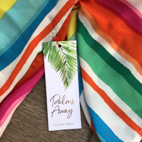 Palms Away 2 piece set. Never worn. Still with tags on. - Picture 4 of 5